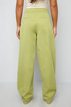 barrel trousers